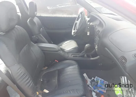 1998 Pontiac Grand Prix Gt from USA, damaged, VIN 1G2WP12K8WF277631